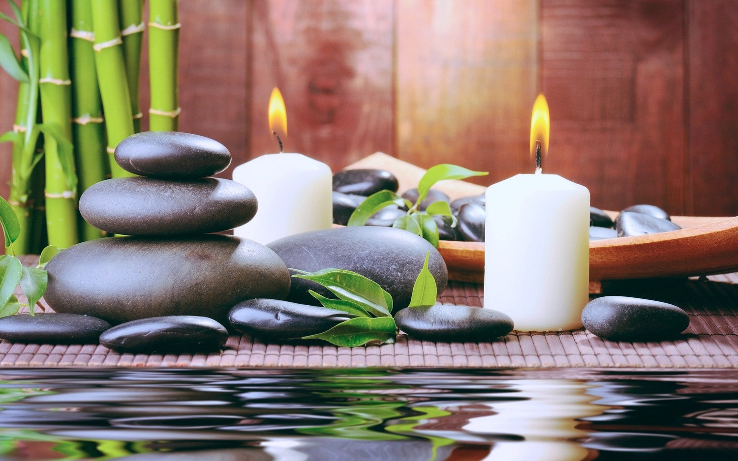 Relaxing candles and stones